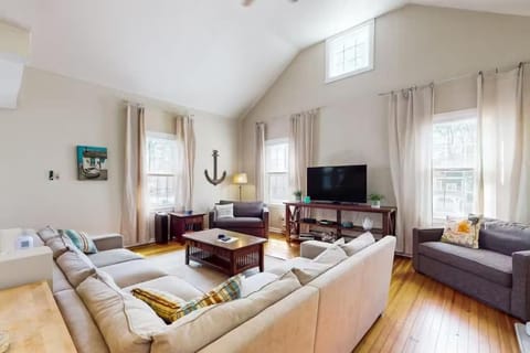 Charming Beach House Top Floor - Walk Everywhere Apartamento in North Beach