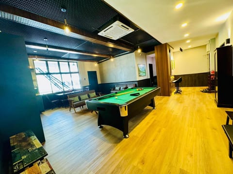 Communal lounge/ TV room, Billiard, Game Room, Lobby or reception, Dining area, Evening entertainment