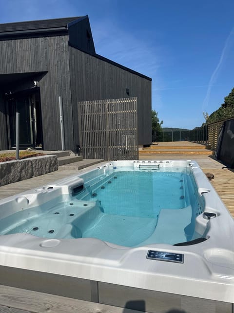 Hot Tub, Open Air Bath