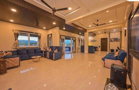 luxurious 6BHk vegetarian villa in lonavala Villa in Lonavla