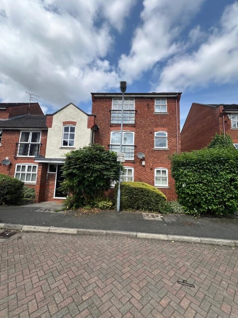 Property building, Street view