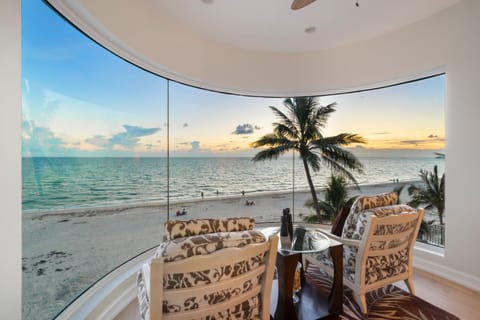 Just Renovated, Beachfront Pool Home, Panoramic Gulf Views House in Bonita Springs