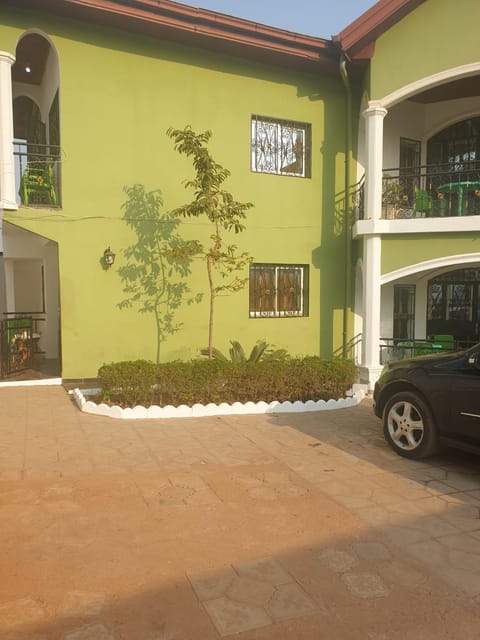 Pn meublés full option Apartment in Yaoundé