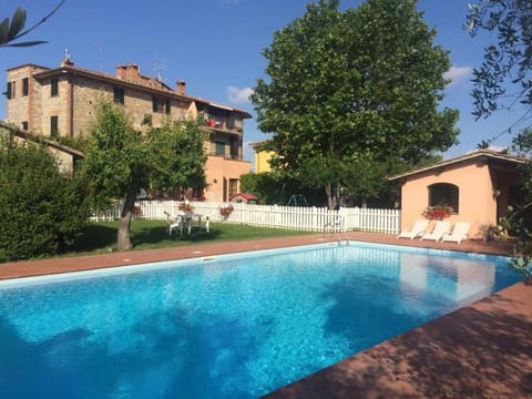 Property building, Facade/entrance, Spring, Day, Summer, Garden, On site, Garden view, Pool view, Swimming pool, Entertainment