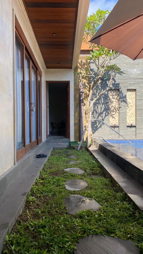 Sunflower villa Villa in Kuta Selatan