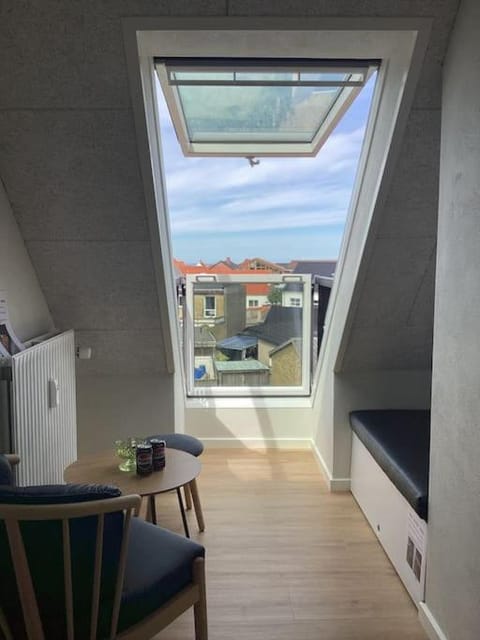 Lækker ny lejlighed med eget Badeværelse Apartment in Hirtshals