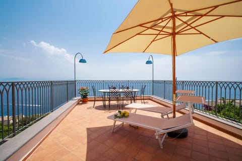 Natural landscape, View (from property/room), Balcony/Terrace, Balcony/Terrace, Sea view, sunbed