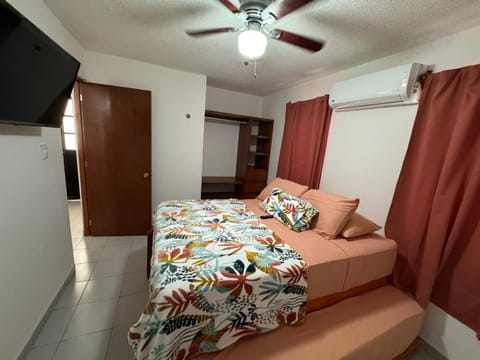 Bed, TV and multimedia, Bedroom, wardrobe, air conditioner