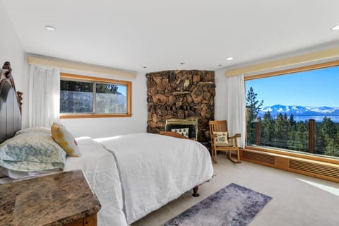 Tallac View Casa in Round Hill Village