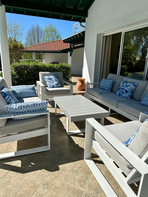 Balcony/Terrace, Living room