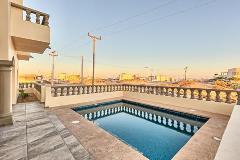 Balcony/Terrace, Swimming pool