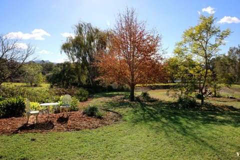 Coolaroo Beach House - Rural Bliss by the Coast House in Berry