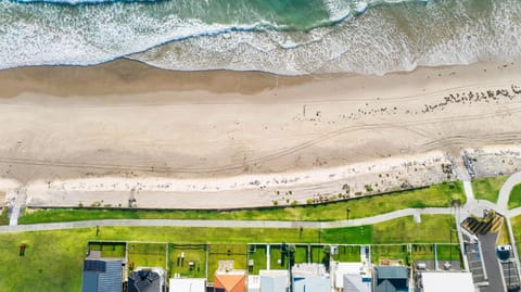 La Palma Beach House - Warilla House in Wollongong