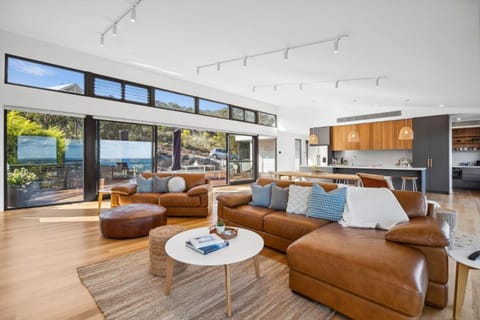 Hakea Ridge House in Aireys Inlet