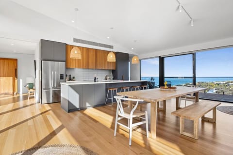 Hakea Ridge House in Aireys Inlet