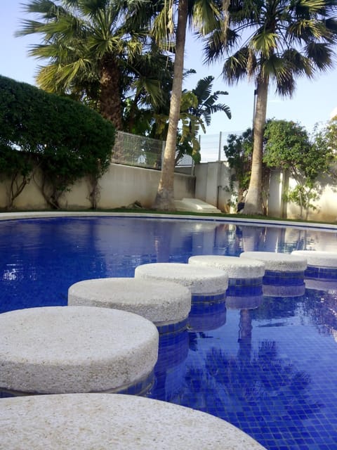 Swimming pool, Swimming pool