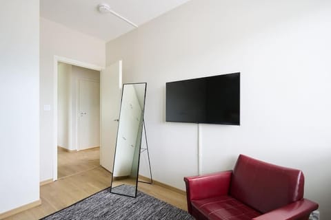 TV and multimedia, Photo of the whole room, Bedroom