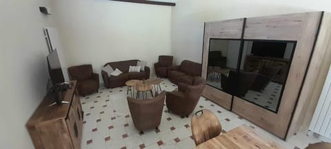 Property building, Living room