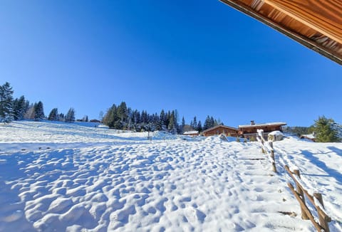 Skiing, View (from property/room), acessibility