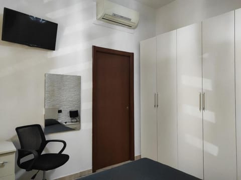 TV and multimedia, wardrobe, air conditioner