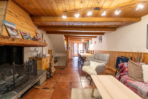 Chalet le Persan Courchevel 10 pl Chalet in Saint-Bon-Tarentaise