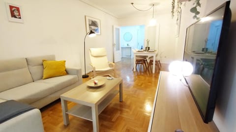 Apartamento Pablo Neruda Apartment in Gijón