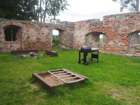 BBQ facilities, Garden