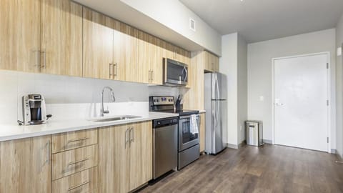 Landing at Bridgetown Lofts - 1 Bedroom in Northwest Portland Apartment in Pearl District