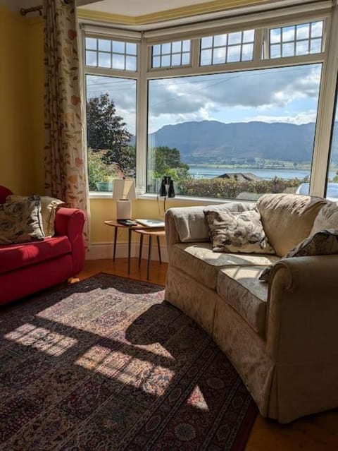 Natural landscape, Living room, Lake view, Mountain view, River view