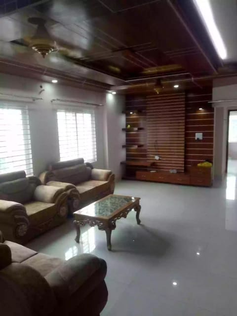 4 beds condo holiday home at Bashundhara, Dhaka Apartment in Dhaka