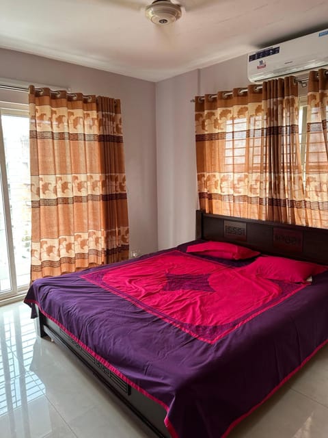 4 beds condo holiday home at Bashundhara, Dhaka Apartment in Dhaka