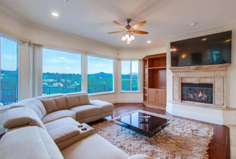 Villa Andalusia 6BR 5BA Luxury Jacuzzi Views and Games Villa in San Pasqual Valley