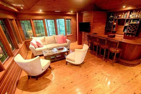 Library, Living room, Lounge or bar, Seating area