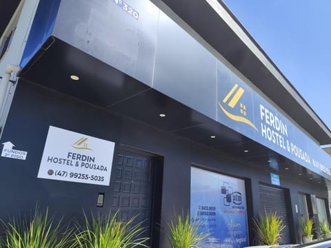 Ferdin Hostel e Pousada Hostel in Joinville