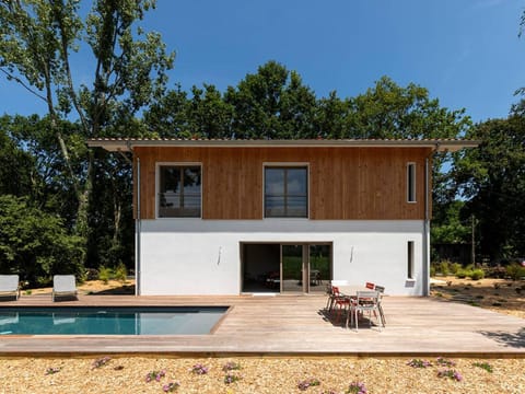 Villa de Luxe à Seignosse: Piscine Chauffée, Art Contemporain et Accès Plages - FR-1-791-21 Villa in Seignosse