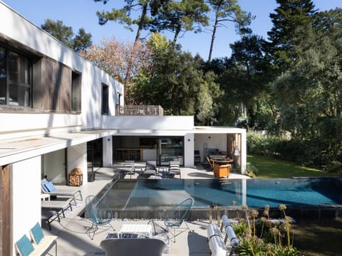 Villa d'exception avec piscine chauffée, proche plages et commodités - FR-1-791-22 Villa in Hossegor