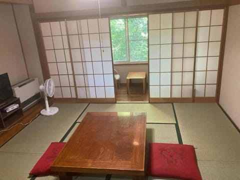 余裕堂軽井沢山荘 Hotel in Karuizawa