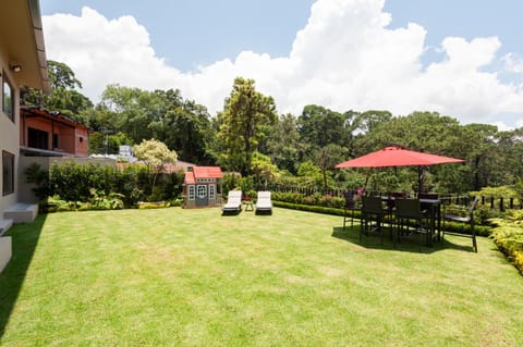 Garden, Garden view, Lake view, Mountain view, Pool view