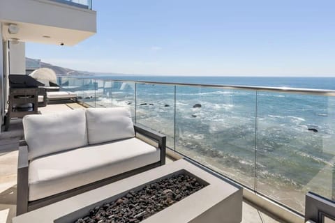 Villa Bahia by Stay Awhile Villas Villa in Malibu