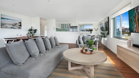 Jones Waterfront Beach Escape House in Kiama Downs