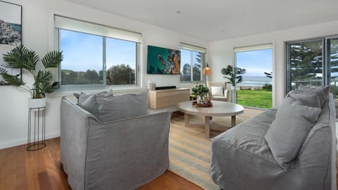 Jones Waterfront Beach Escape House in Kiama Downs