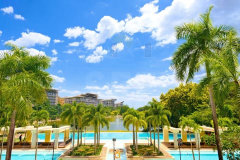 Pool view, Swimming pool