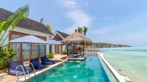 Day, Natural landscape, View (from property/room), Beach, Pool view, Sea view, Swimming pool, sunbed