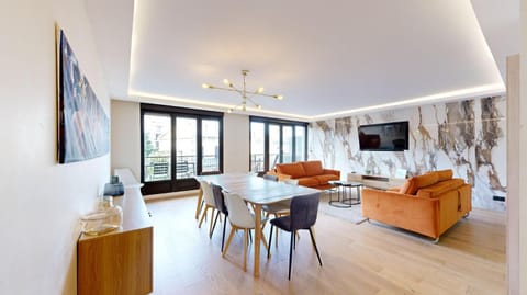 TV and multimedia, Living room, Dining area