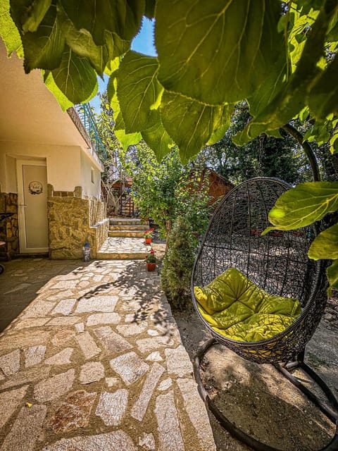 Patio, Day, Garden, Garden view