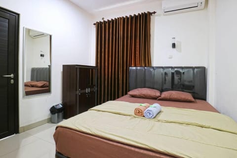 Saloka Guest House & Residence Hotel in Bandung