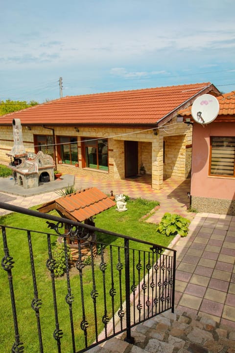 Albena Guest House Bed and Breakfast in Dobrich Province, Bulgaria