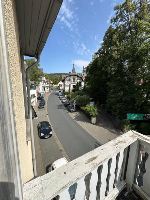 Neighbourhood, Balcony/Terrace, Street view