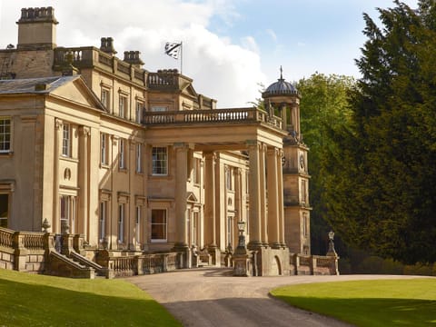 Broughton Hall By Birch Stays House in Craven District