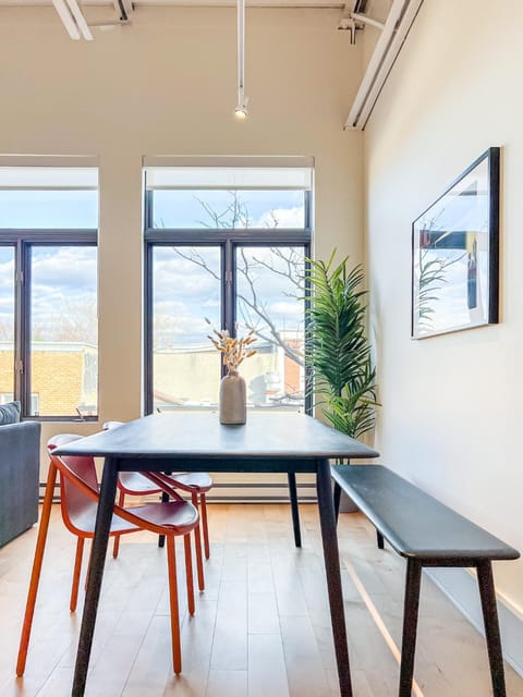 Lofts du Tourbee Apartment in Laval